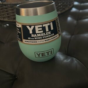 brand new yeti